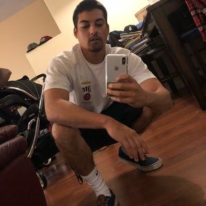 Meet your Posher, Cameron